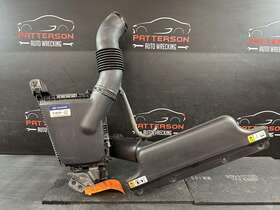 281103m300 Hyundai 12-14 Genesis Air Intake Filter Cleaner Box With Tubes And Meter 3.8l Sedan