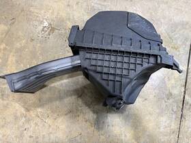 28110c5100 Hyundai 2017-2020 Santa Fe Air Cleaner 2.4l Oem