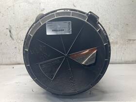3720449c3 International Transtar 8600 Air Cleaner - Used P/n