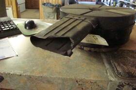 319.ih1567 International Harvester Air Cleaner