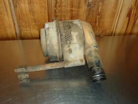 International Int42 Factory 1942 Ihc Truck K6 Air Cleaner Assembly Oil Bath