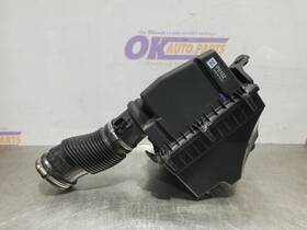319-10244r Jaguar 19-20 F Pace 5.0l Passenger Right Engine Air Cleaner Intake