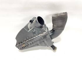 8x2u-9a673 Jaguar 10-19 Xj Front Engine Left Lh Side Air Intake Filter Housing Cover Oem