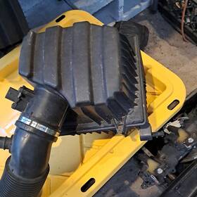 055038311 Jeep Oem 2015 Renegade 2.4l Engine Air Cleaner Intake Housing With Tube