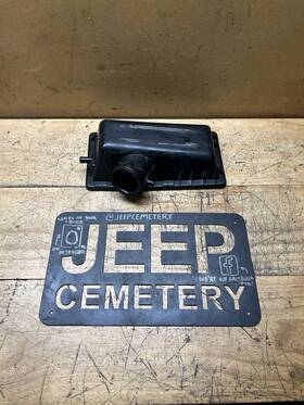 297707 Jeep 87-90 Cherokee Xj Comanche Mj Oem 4.0l Intake Air Filter Box Lid Top Half