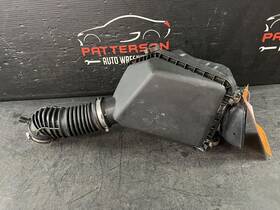 4721129af Jeep 07-11 Wrangler 3.8 Air Intake Cleaner Filter Box With Tubes And Meter