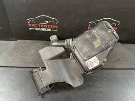 5145595aa Jeep 11-17 Patriot Air Intake Cleaner Filter Box With Tubes And Meter
