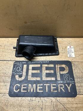 53005987 Jeep 87-80 Cherokee Xj Comanche Mj Oem 4.0l Intake Air Filter Box Lid Top Half