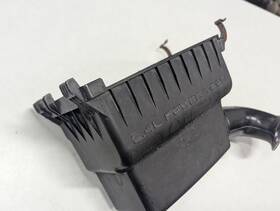 53013503aa Jeep Wrangler Tj 03-04 4-cylinder 2.4-liter Airbox Filter Housing Bottom Only
