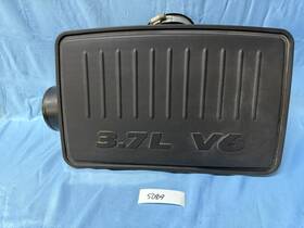 5301891aa Jeep 2006-07 Commander 3.7l Engine Air Resonator Box Oem 87865a