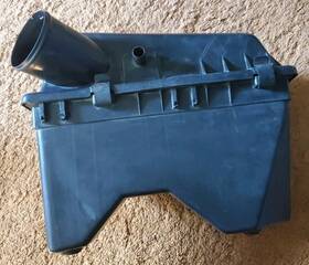 53030668 Jeep 94-01 Cherokee Xj 4.0 Air Cleaner Filter Box Connector Cover Assembly
