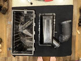 590303 Jeep Cherokee Xj 91-01 4.0l Air Filter Cleaner Box Assembly Oem