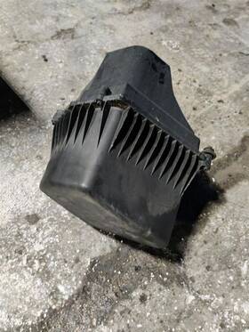 68228247aa Jeep 2015 Cherokee 3.2l Oem Air Cleaner Intake Filter Box Assembly
