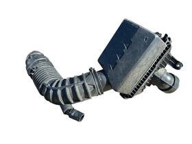 28110q5350 Kia 2023 Seltos 1.6l Air Cleaner Assembly 21 22 23 Oem 28110q5350 Kia 2023 Seltos 1.6l Air Cleaner Assembly 21 22 23 Oem