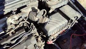 281112f100 Kia 04-06 Spectra Complete Air Intake Cleaner Filter Box Housing With Tube 2.0l