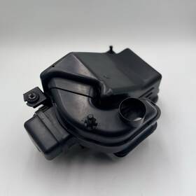 28112-2s100 Kia 2011-2016 Sportage 2.4l Air Box Cleaner Filter Lower Housing Oem