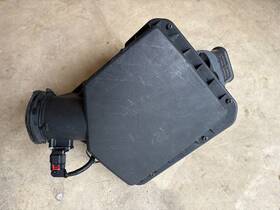 La1528683cm Labworkauto Chevrolet Chevy Impala 3.6l Air Cleaner Intake Box 2014-2020 Cadillac Xts