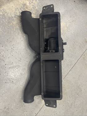07l133839 Lamborghini Gallardo Lower Air Cleaner Box Used P/n