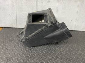 17700-46170 Lexus Oem 1993-1995 Gs300 3.0 V6 Air Cleaner Box Assembly