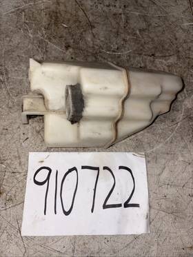 Lexus 17805-0p010 2007-2009 Rx350 Air Cleaner Lower Bottom Resonator Chamber Housing