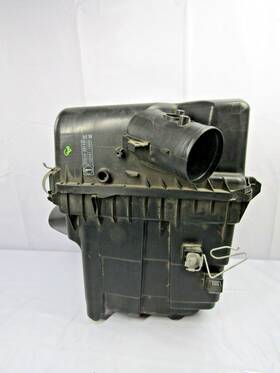 22020-20110 Lexus 1999-2003 Rx300 Air Intake Filter Cleaner Box Chamber Assembly Oem
