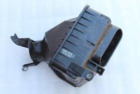 22020-50100 Lexus 1996 Sc400 Air Cleaner Box Broken Tabs