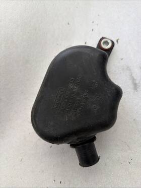 Ae53-9f763-ad Lincoln 2011 Mkz Air Intake Duct Hose Resonator Box Oem