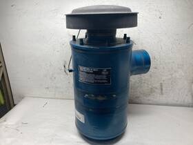 2md3178 Mack Rd600 Right/passenger Air Cleaner - Used P/n