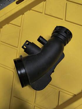 70604239 Mahle 2017-2019 Bmw 330i Xdrive Air Intake Cleaner Filter Resonator Box Pipe Duct Oem