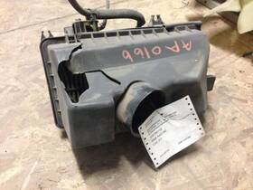 319-59115 Mazda 02 03 04 05 06 Mpv Air Cleaner 6 Cyl Thru 08/02/05 Broken Bottom Half