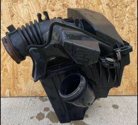 Lf8j-13-320a Mazda 2010 2011 2012 2013 3 2.0l Air Intake Cleaner Box Lf8j-320a