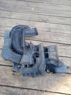 Lfb613200a Mazda Air Cleaner Resonator Mazda5 2006 2007 Engine Motor Distributor Box Oem