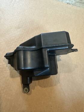 N3a1-20-339 Mazda Rx-7 Fd3s Oem Vacuum Chamber Air Tank Box