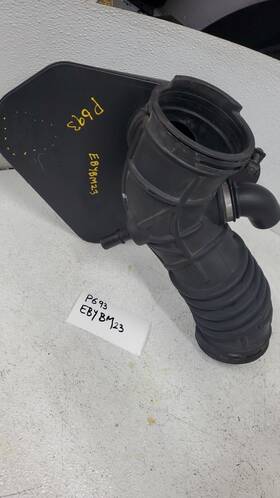 P693 Mazda 2008 Cx-9 Air Intake Resonator Tube Duct Assembly