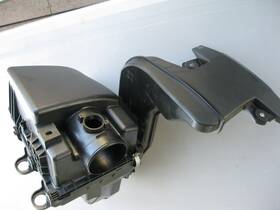Py8w133ax Mazda 2016- 2023 Cx-9 Engine Air Cleaner Intake Filter Housing Box Oem