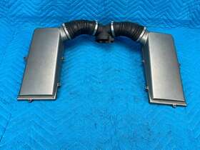 113-094-01-03 Mercedes-benz G55 Amg Air Cleaner Filter Box Cover 2005-2011 Oem
