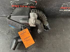 1190900001 Mercedes-benz 97-00 Slk230 2.3 Air Intake Cleaner Filter Box With Tubes And Meter