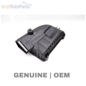 1770904101 Mercedes-benz 16-21 C63 Amg 4.0l - Left Air Cleaner / Filter Box Lower Half
