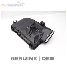 1770904201 Mercedes-benz C63 Amg S 4.0l - Right Air Cleaner / Filter Box Lower Half