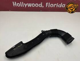 A2640900400 Mercedes-benz 2640900400 2019-2023 C300 2.0 Engine Air Intake Hose Duct Tube Pipe Oe