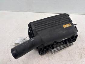 2740901801 Mercedes-benz 2015 - 2018 C300 W205 Air Cleaner Filter Housing Box Oem