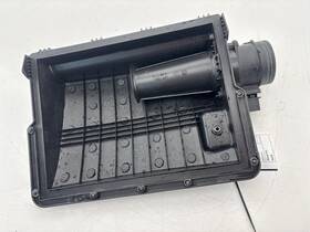 0000943448 Mercedes Truck 2029-2022 Sprinter 3500 Air Cleaner Upper Box With Flow Meter Oem