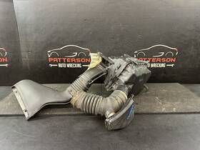 1500a518 Mitsubishi 14-20 Outlander Air Intake Cleaner Filter Box With Tubes 2.4