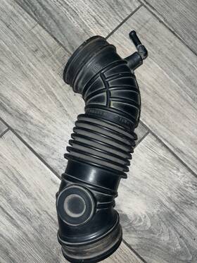 1505a397 Mitsubishi 2011 Endeavor Airbox Hose Oem