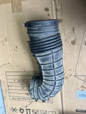 04593798aa Mopar 2008-2016 Dodge Challenger Magnum 6.1 Srt8 Air Intake Duct Tube