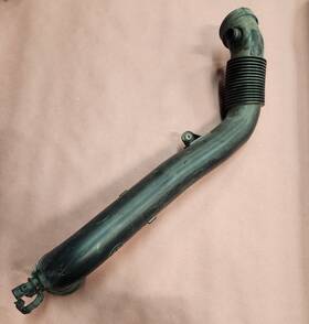 52024326 Mopar 2015-2021 Jeep Renegade 2.4 L Engine Air Cleaner Intake Tube Pipe Oem