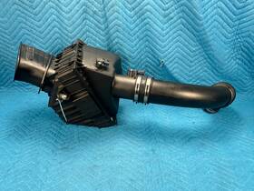 16500-ez41c Nissan 16500-ez41a Titan Xd 5.0l Air Cleaner Box With Duct 53k 2016-2019 Oem