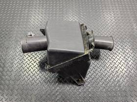 16500ze00b Nissan 2005 - 2007 Oem Armada Air Box Cleaner Filter Housing