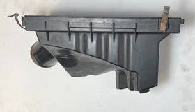16528-4b000 Nissan Used Oem 97-99 Sentra Lower Air Cleaner Box