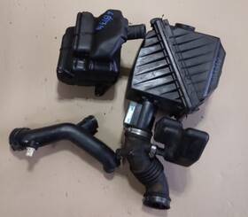 16554-9e000 Nissan 1998-01 Altima Air Cleaner Filter Housing Box Oem 22680 9e000 16554-9e000 Nissan 1998-01 Altima Air Cleaner Filter Housing Box Oem 22680 9e000